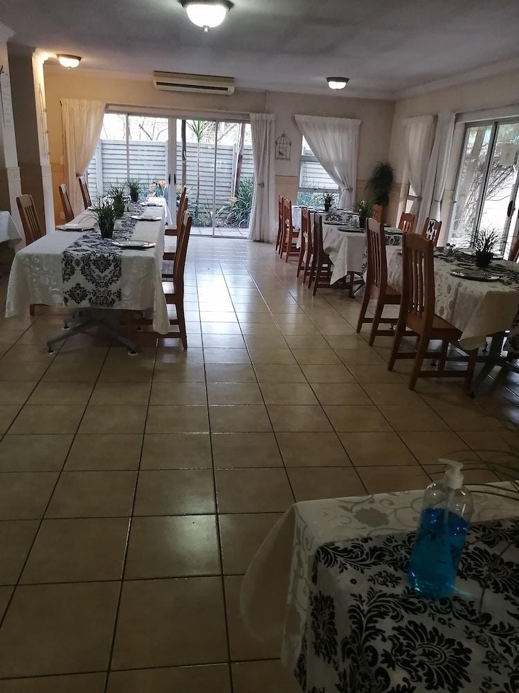 Dove'S Nest Guest House Kempton Park Buitenkant foto