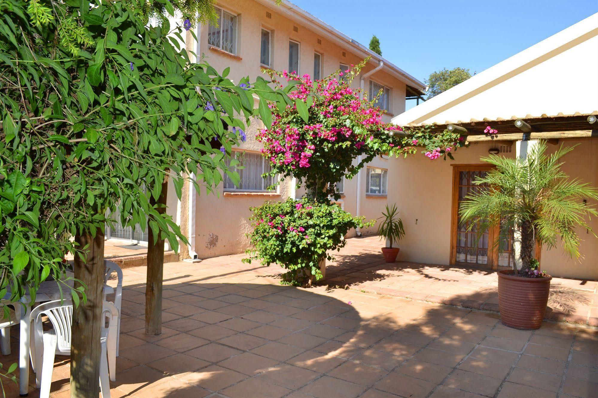 Dove'S Nest Guest House Kempton Park Buitenkant foto